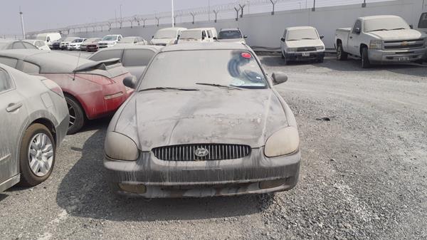 HYUNDAI SONATA 2000 kmhem41bpya283591