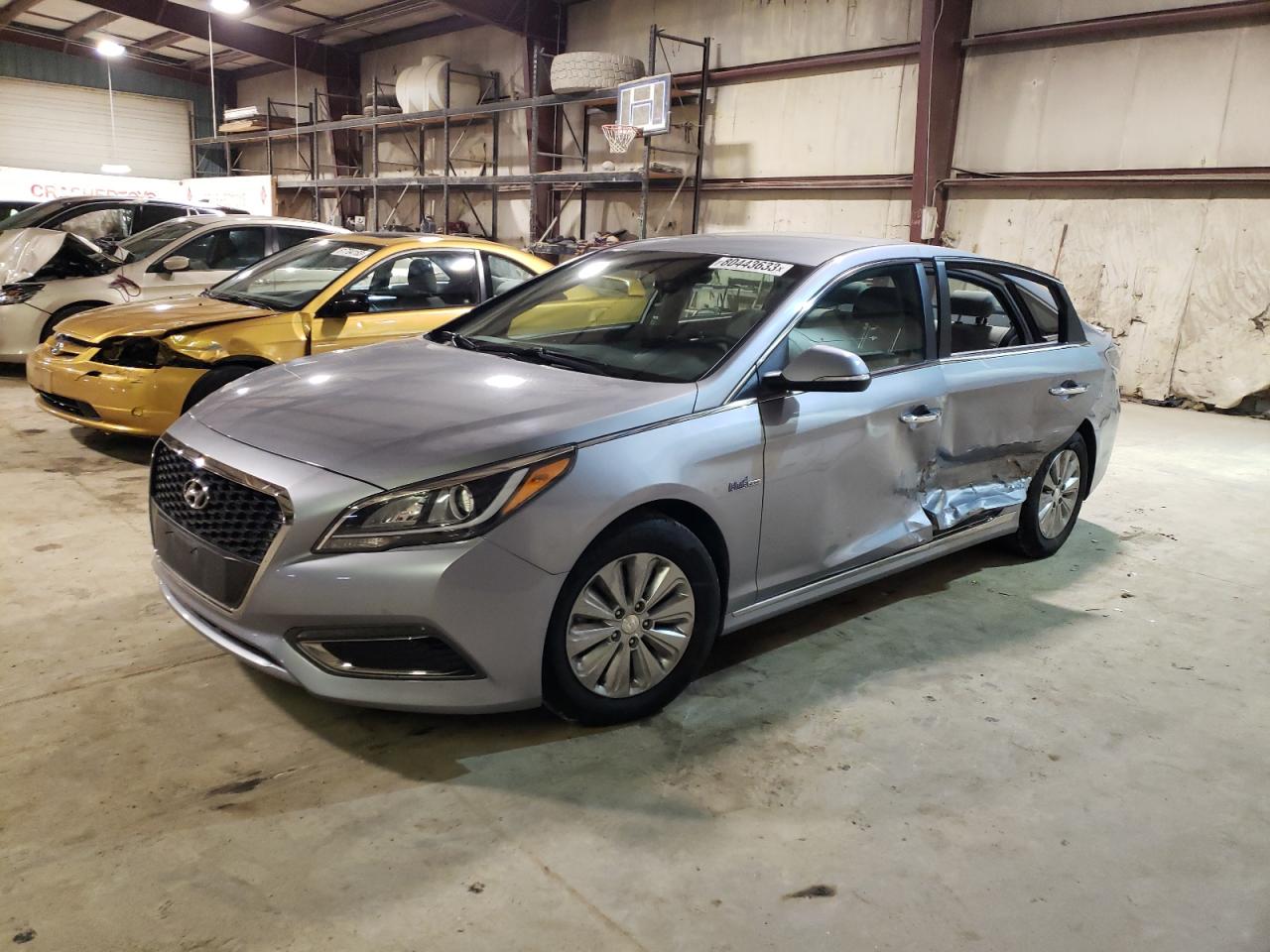 HYUNDAI SONATA 2016 kmhf24l1xga025516