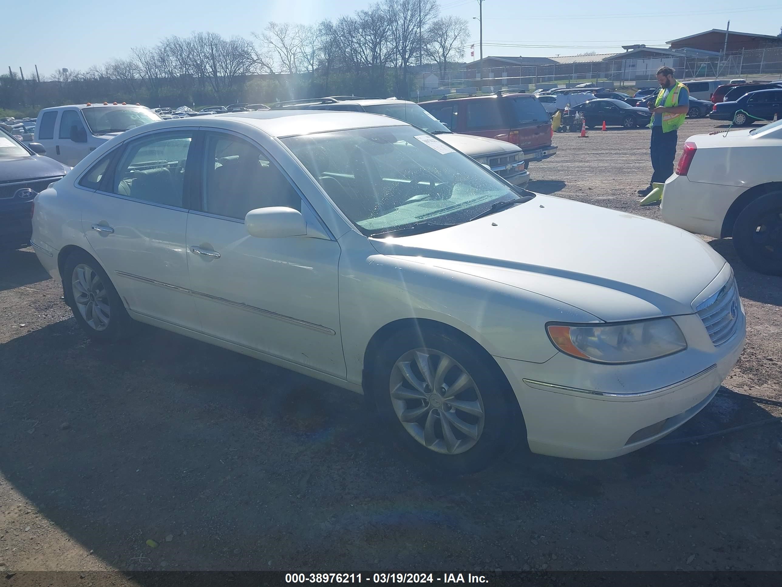 HYUNDAI AZERA 2006 kmhfc46f26a116660