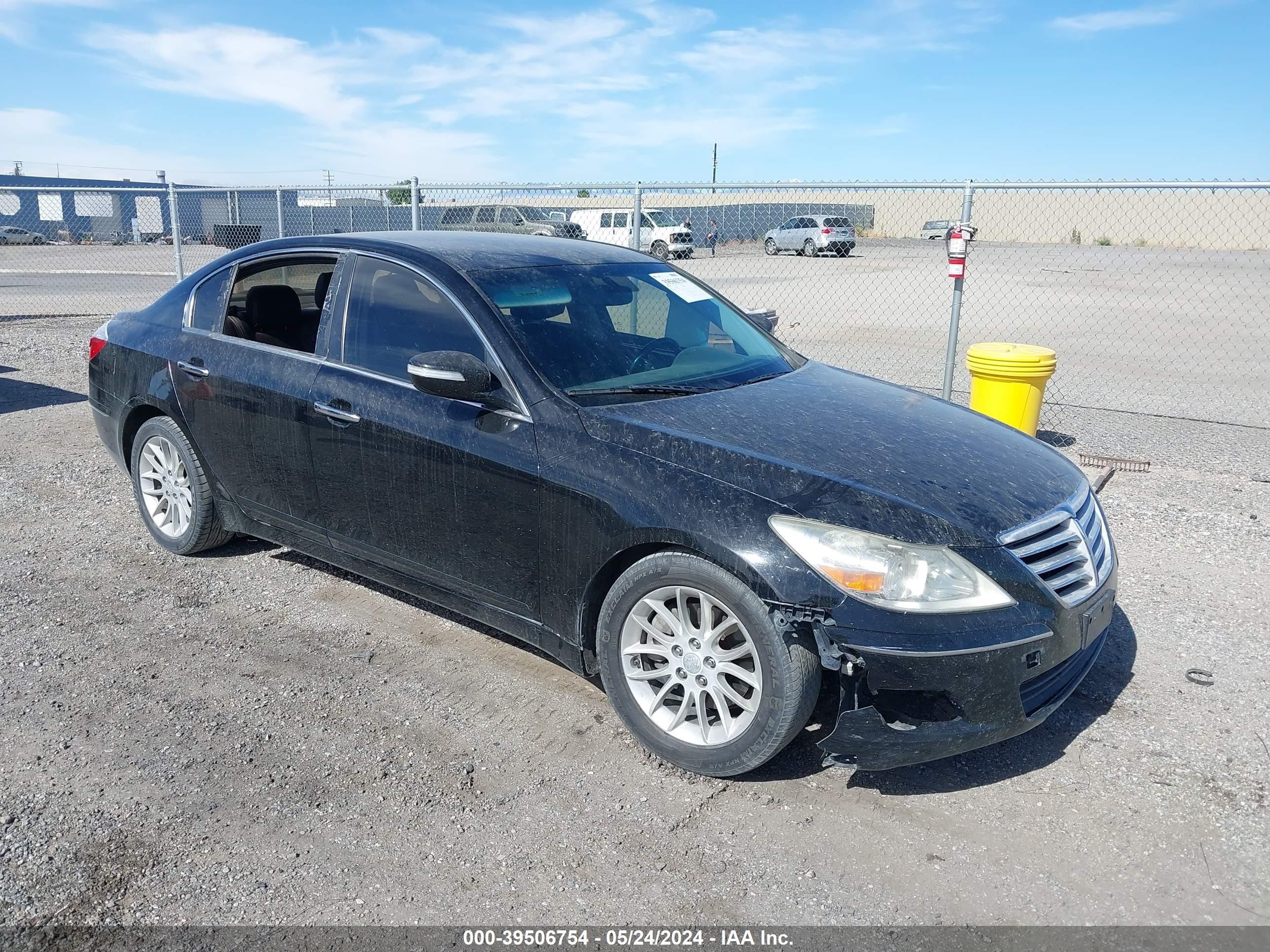 HYUNDAI GENESIS 2009 kmhgc46e29u037729