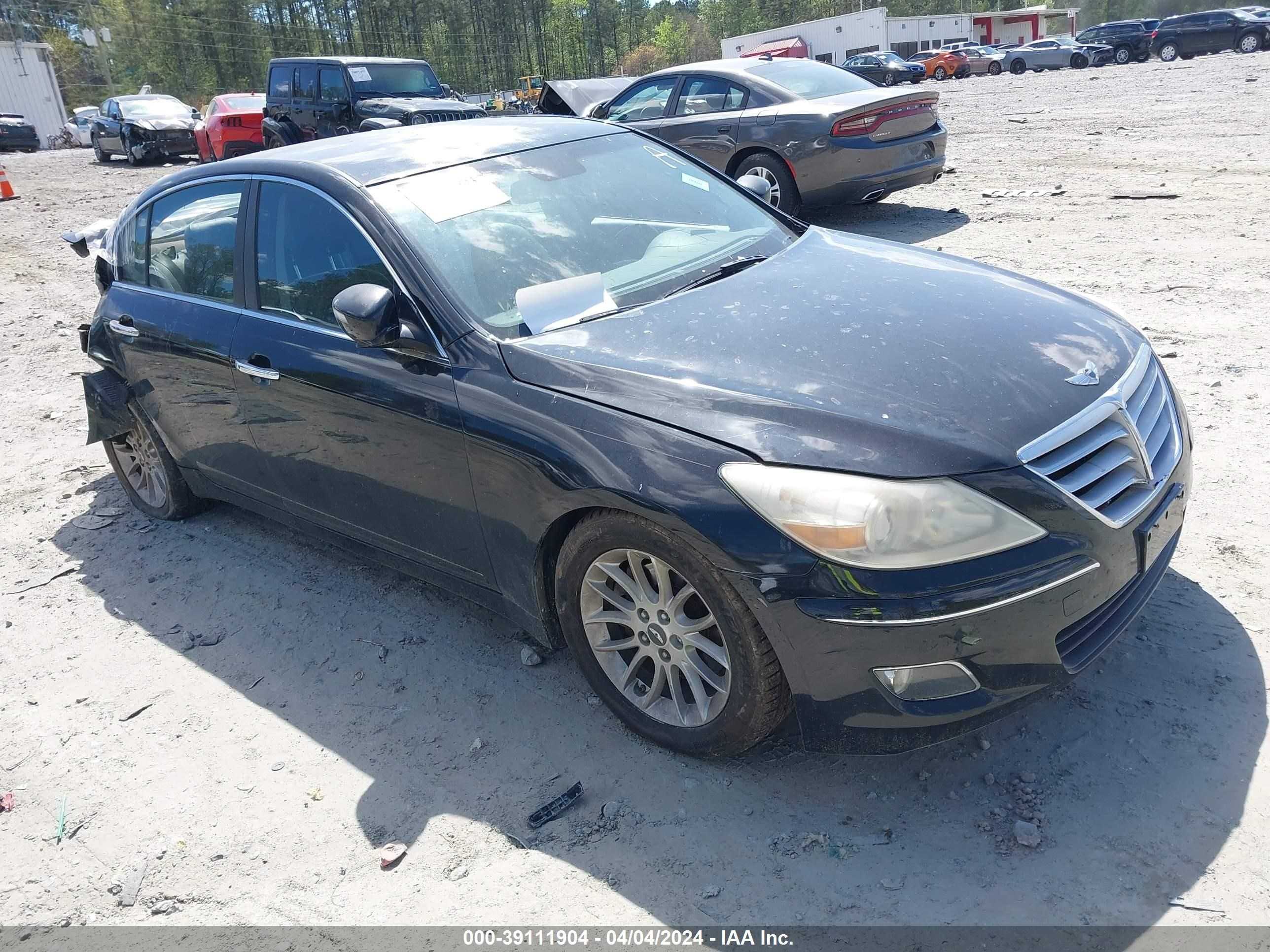 HYUNDAI GENESIS 2009 kmhgc46e39u068374