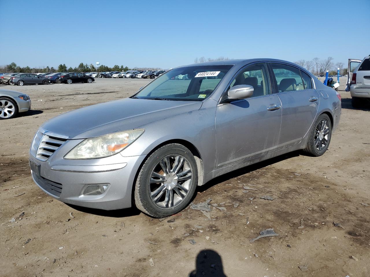 HYUNDAI GENESIS 2009 kmhgc46f09u057955