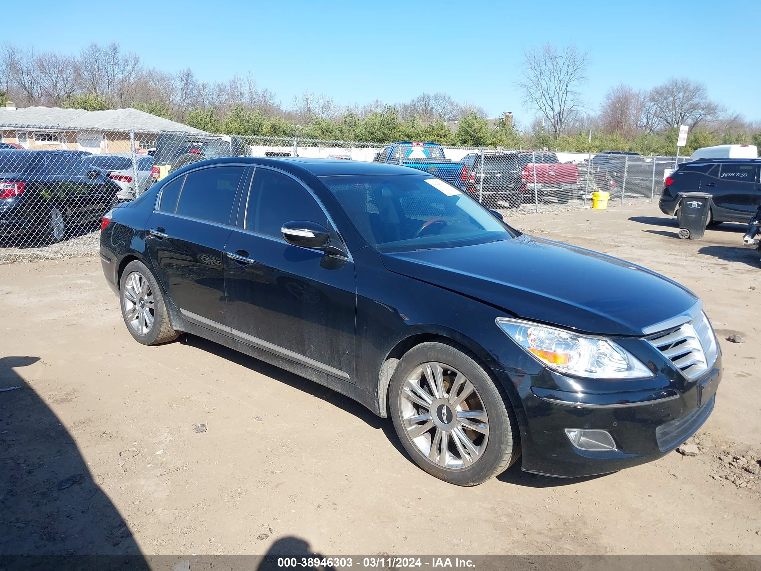 HYUNDAI GENESIS 2009 kmhgc46f99u032486