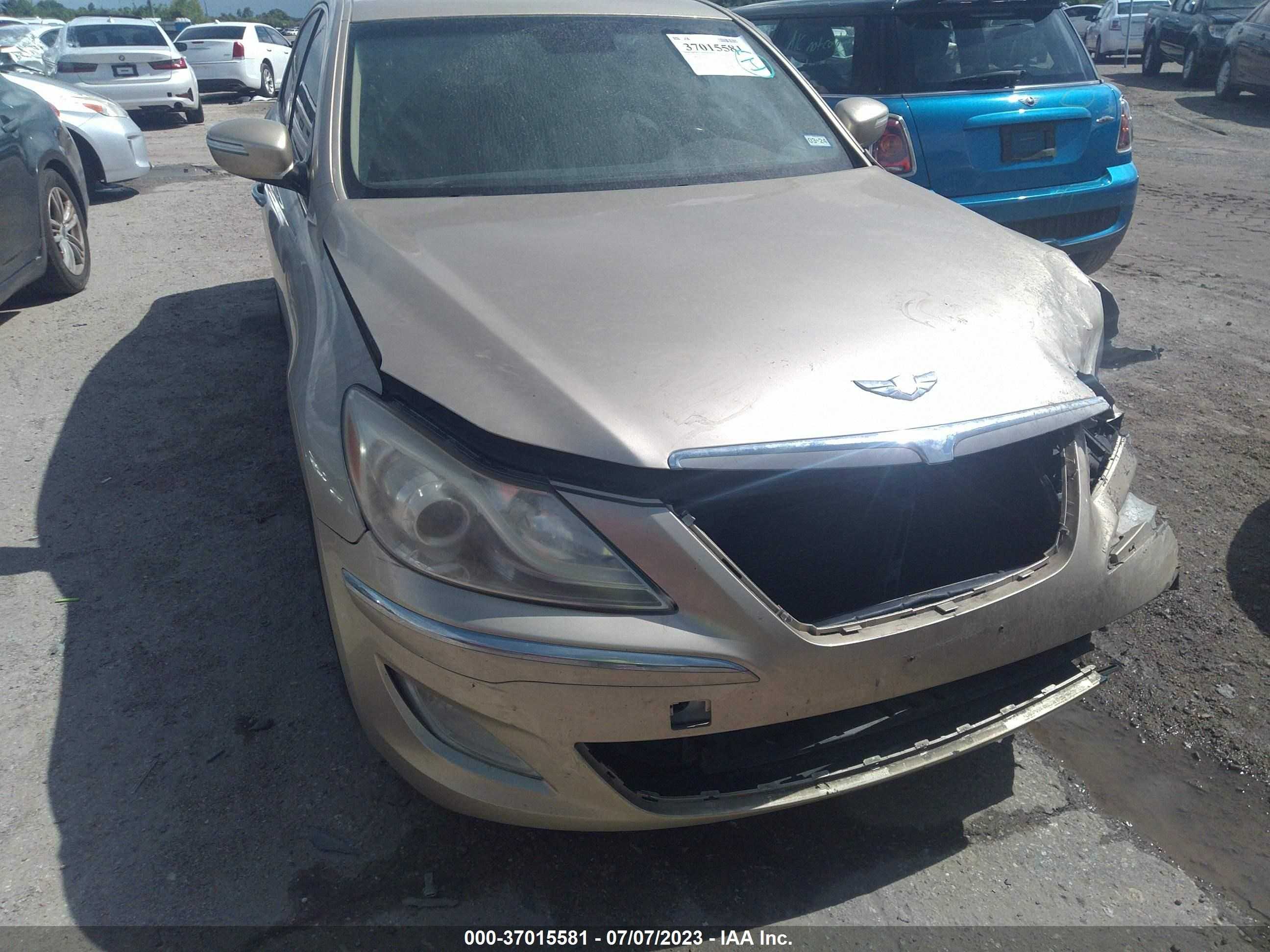 HYUNDAI GENESIS 2012 kmhgc4dd5cu166176