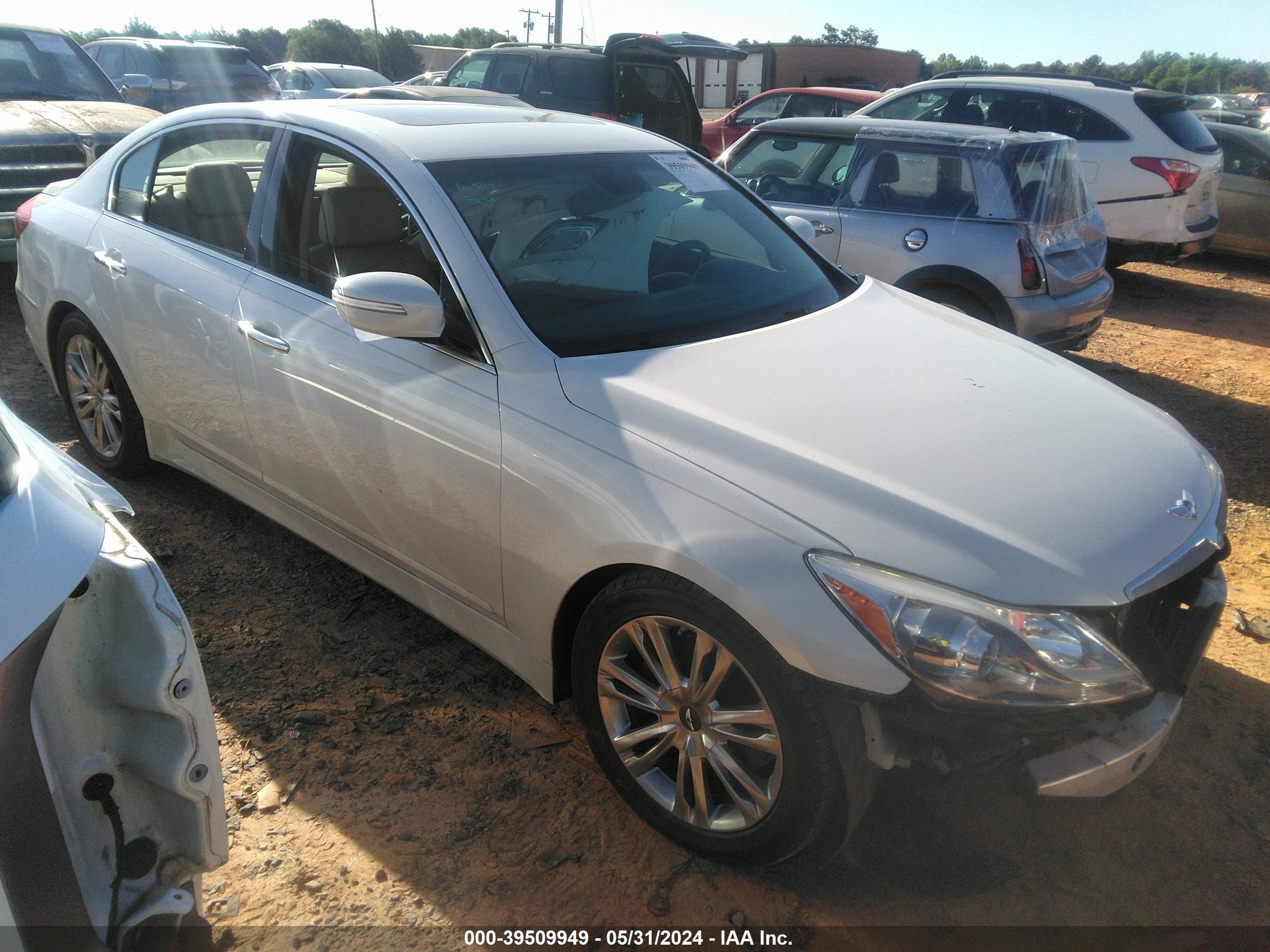 HYUNDAI GENESIS 2012 kmhgc4dd6cu160418