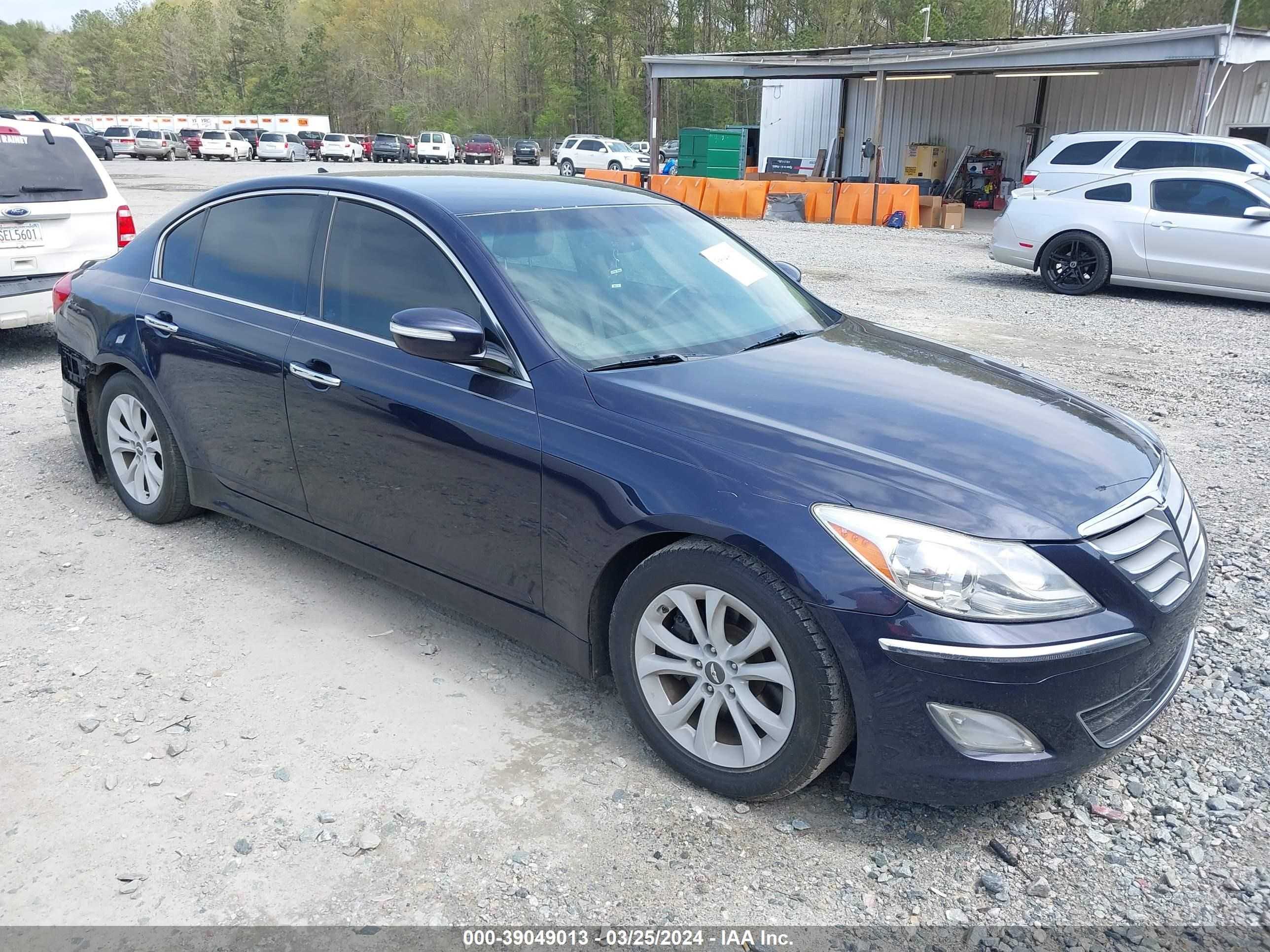 HYUNDAI GENESIS 2012 kmhgc4dd7cu174814