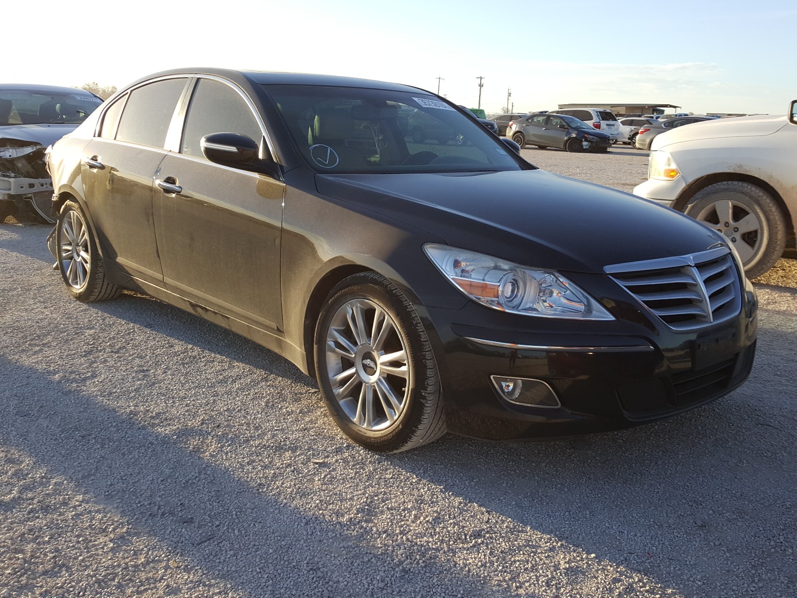 HYUNDAI GENESIS 3. 2011 kmhgc4de3bu119834