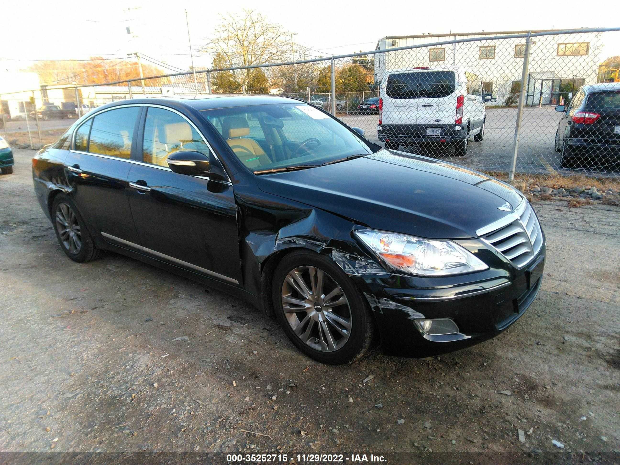 HYUNDAI GENESIS 2011 kmhgc4df1bu120196