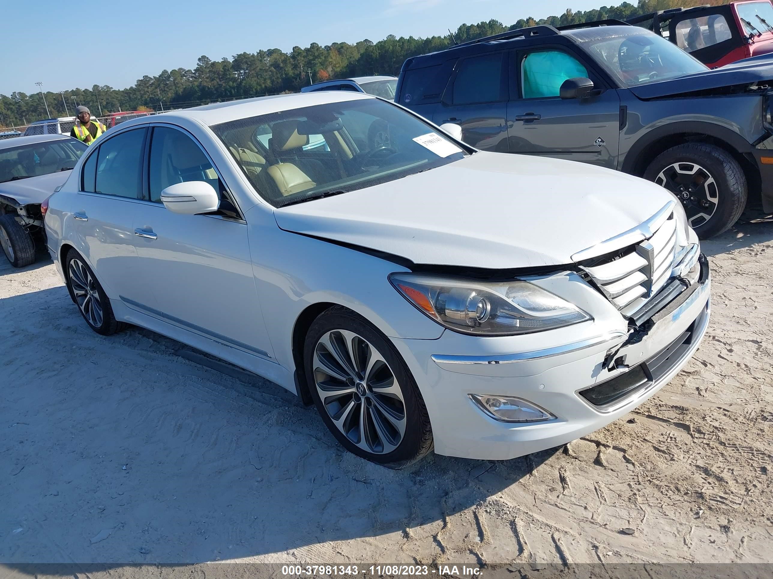 HYUNDAI GENESIS 2013 kmhgc4dh8du245510