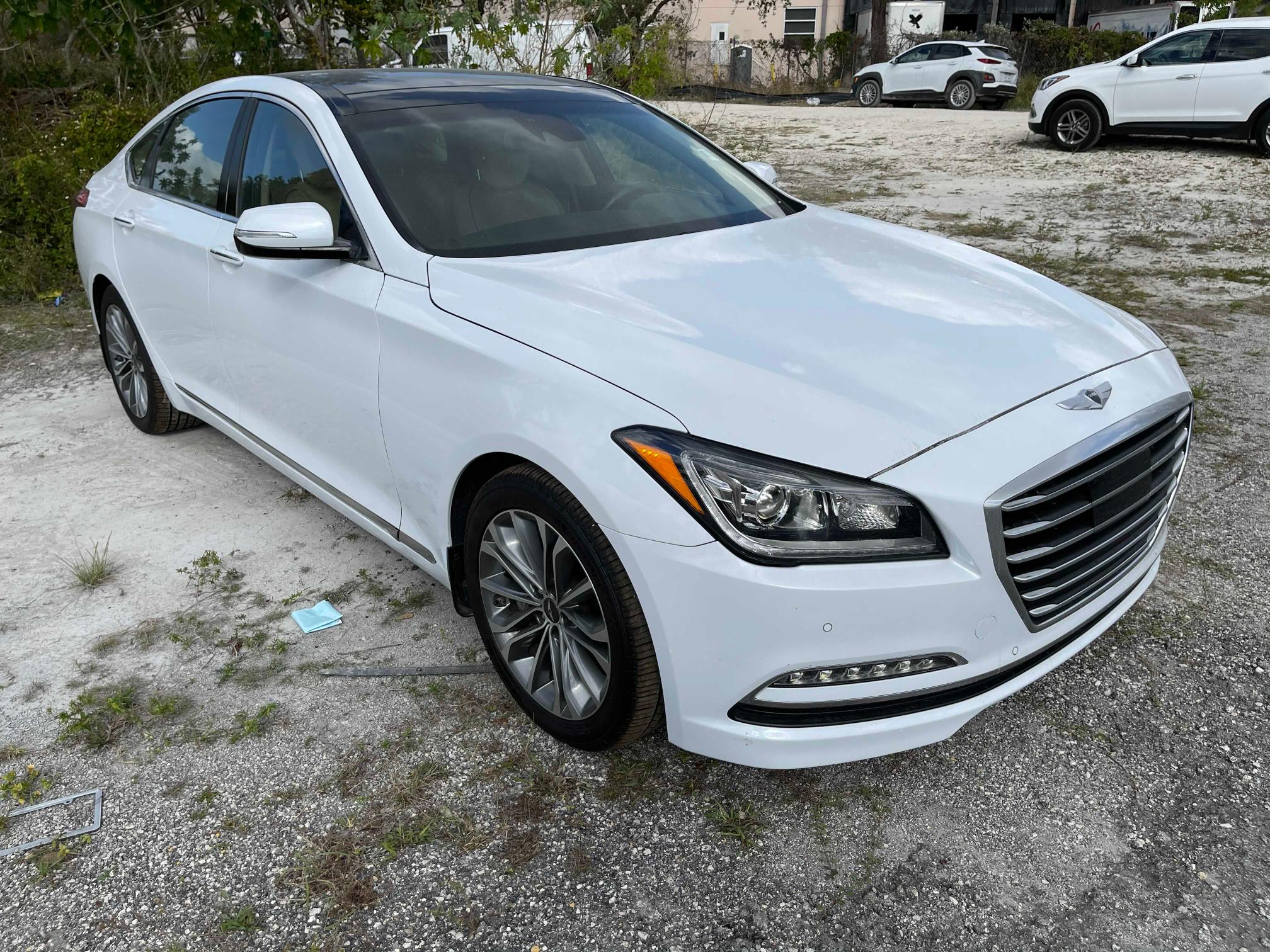 HYUNDAI GENESIS 3. 2016 kmhgn4je5gu138312