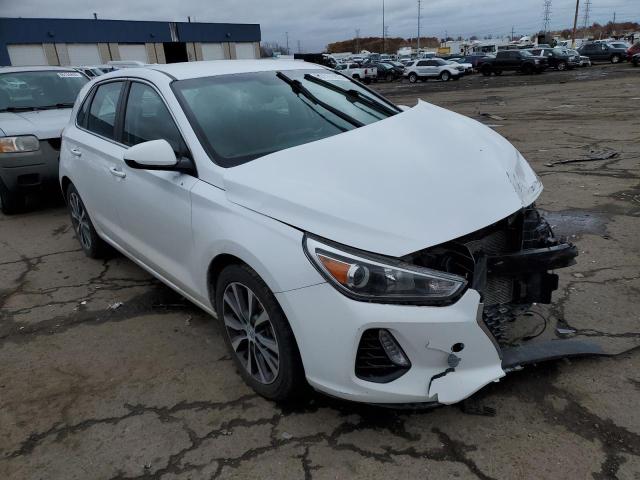 HYUNDAI ELANTRA GT 2018 kmhh35le2ju018004