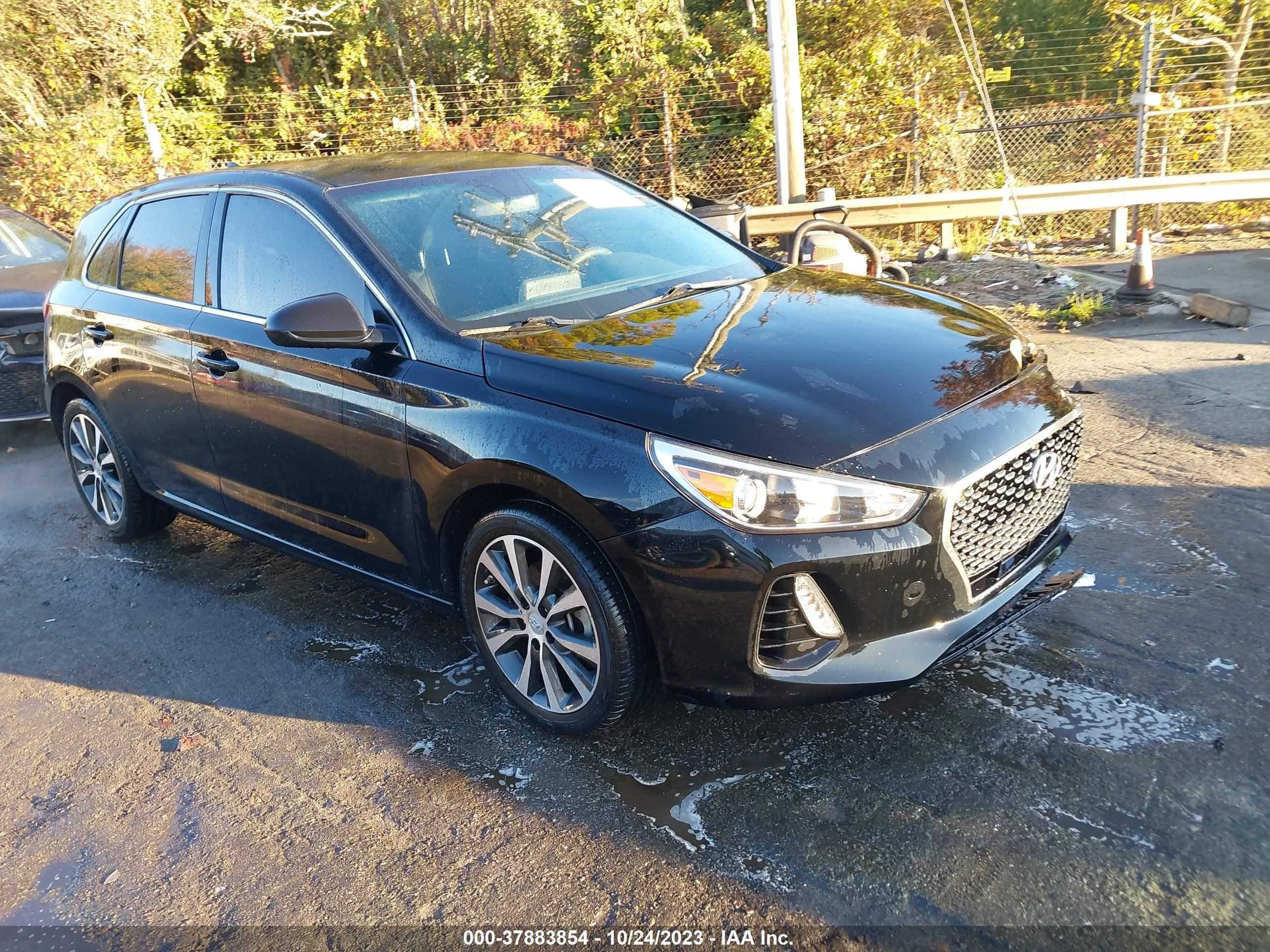 HYUNDAI ELANTRA 2018 kmhh35le3ju030596