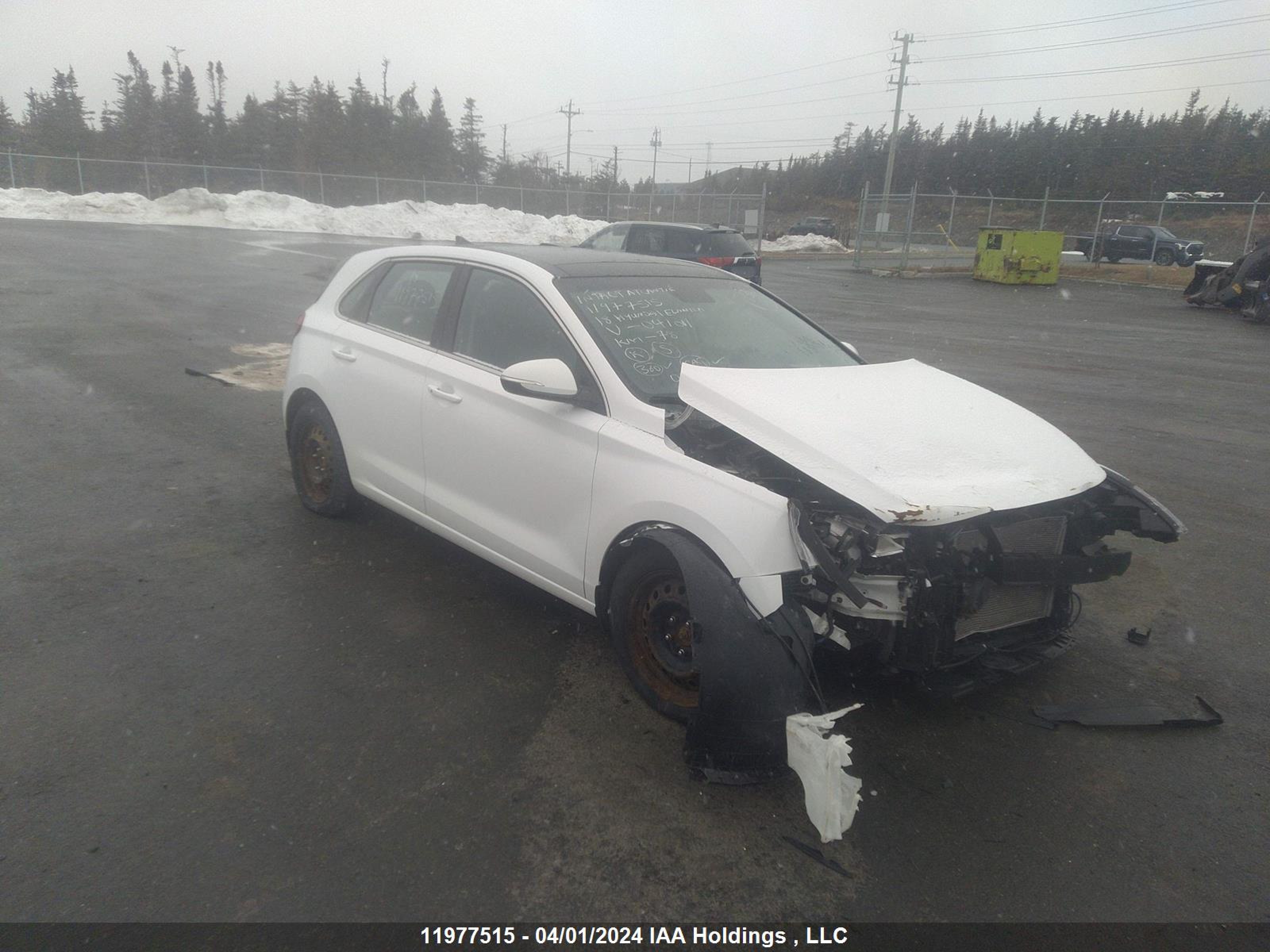 HYUNDAI ELANTRA 2018 kmhh35le4ju041011