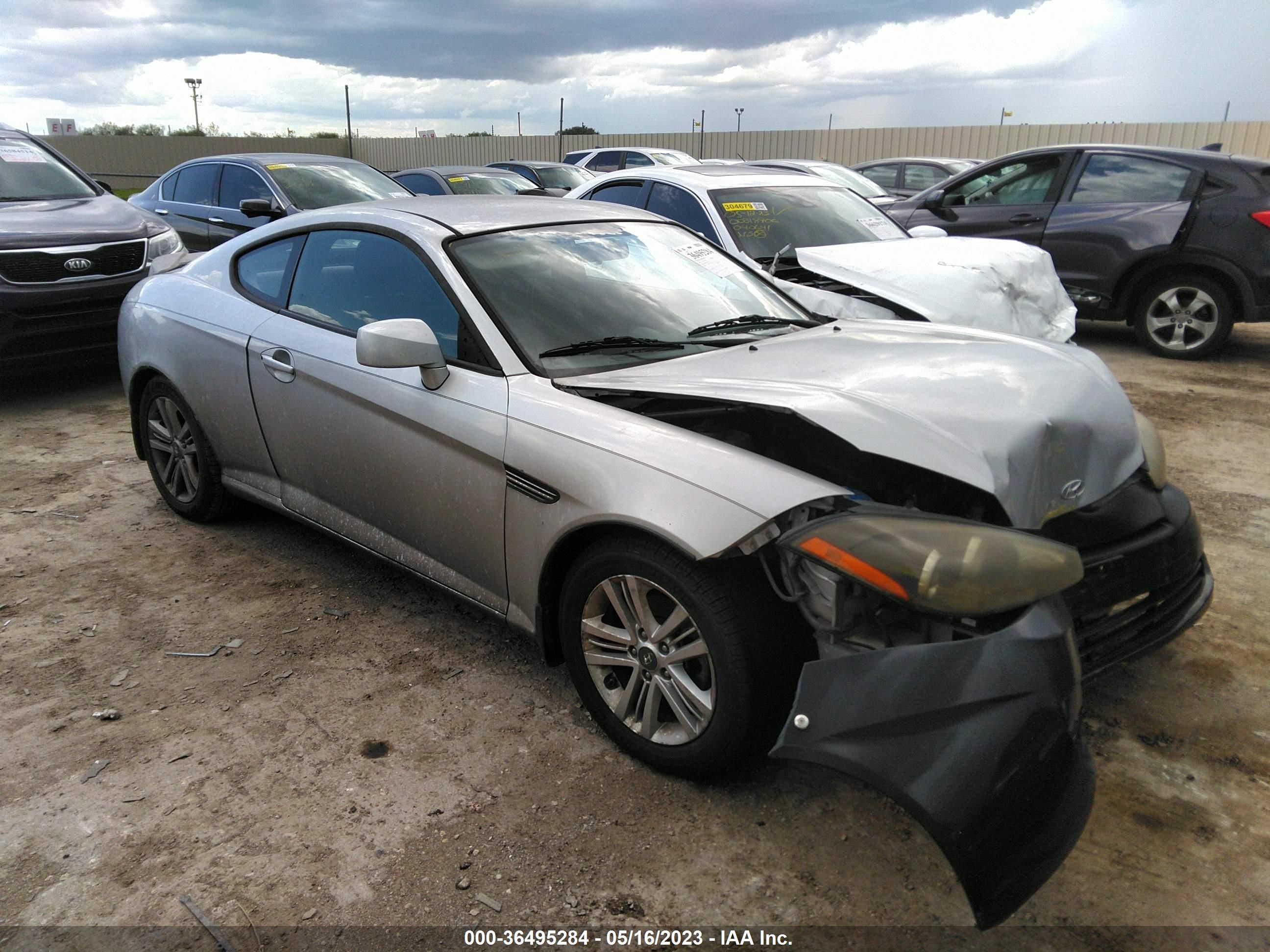 HYUNDAI TIBURON 2008 kmhhm66d48u295463