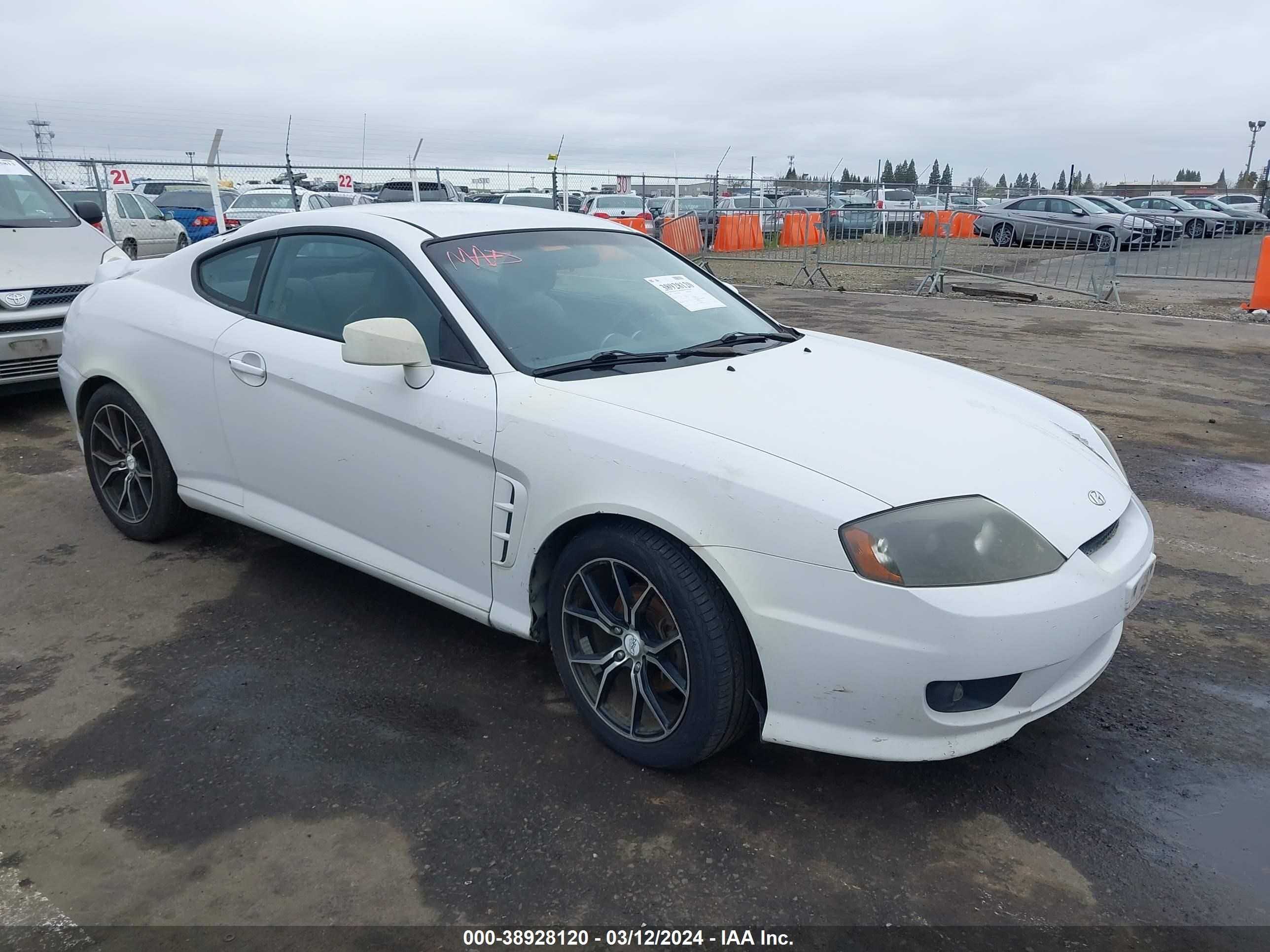 HYUNDAI TIBURON 2005 kmhhn65f95u172933