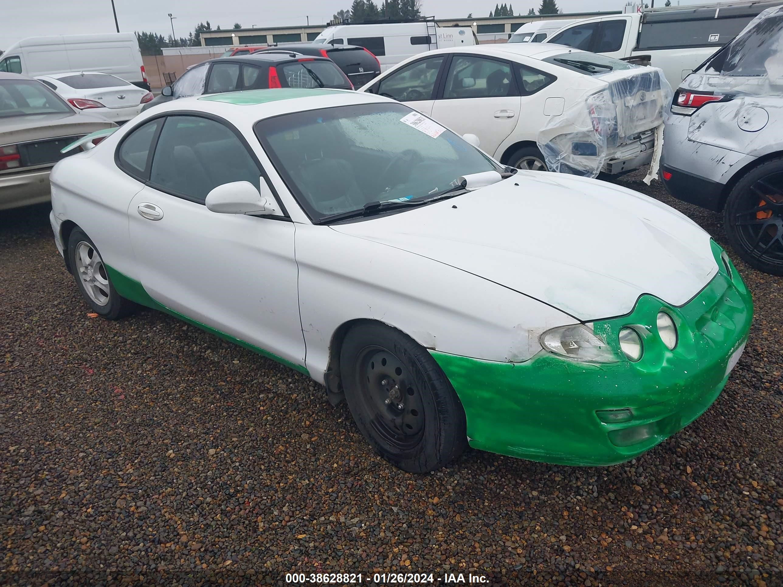 HYUNDAI TIBURON 2000 kmhjg35f8yu175840