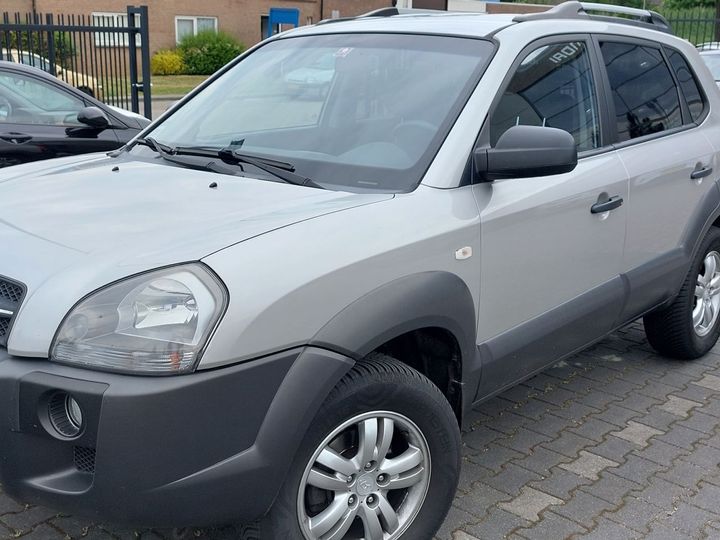 HYUNDAI TUCSON 2010 kmhjm81bp8u825169