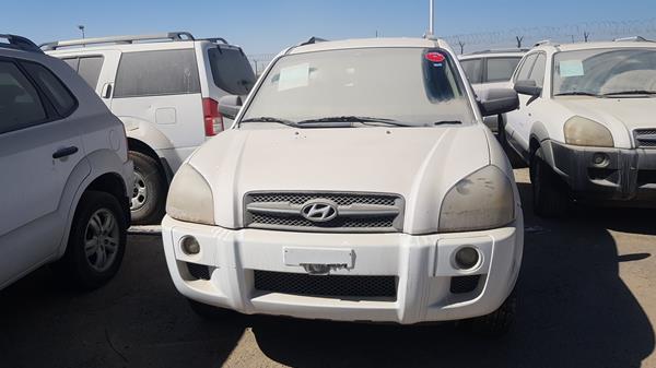 HYUNDAI TUCSON 2008 kmhjm81d08u827876