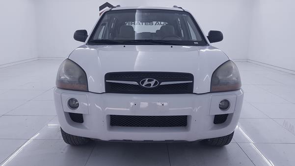 HYUNDAI TUCSON 2009 kmhjm81d39u030085