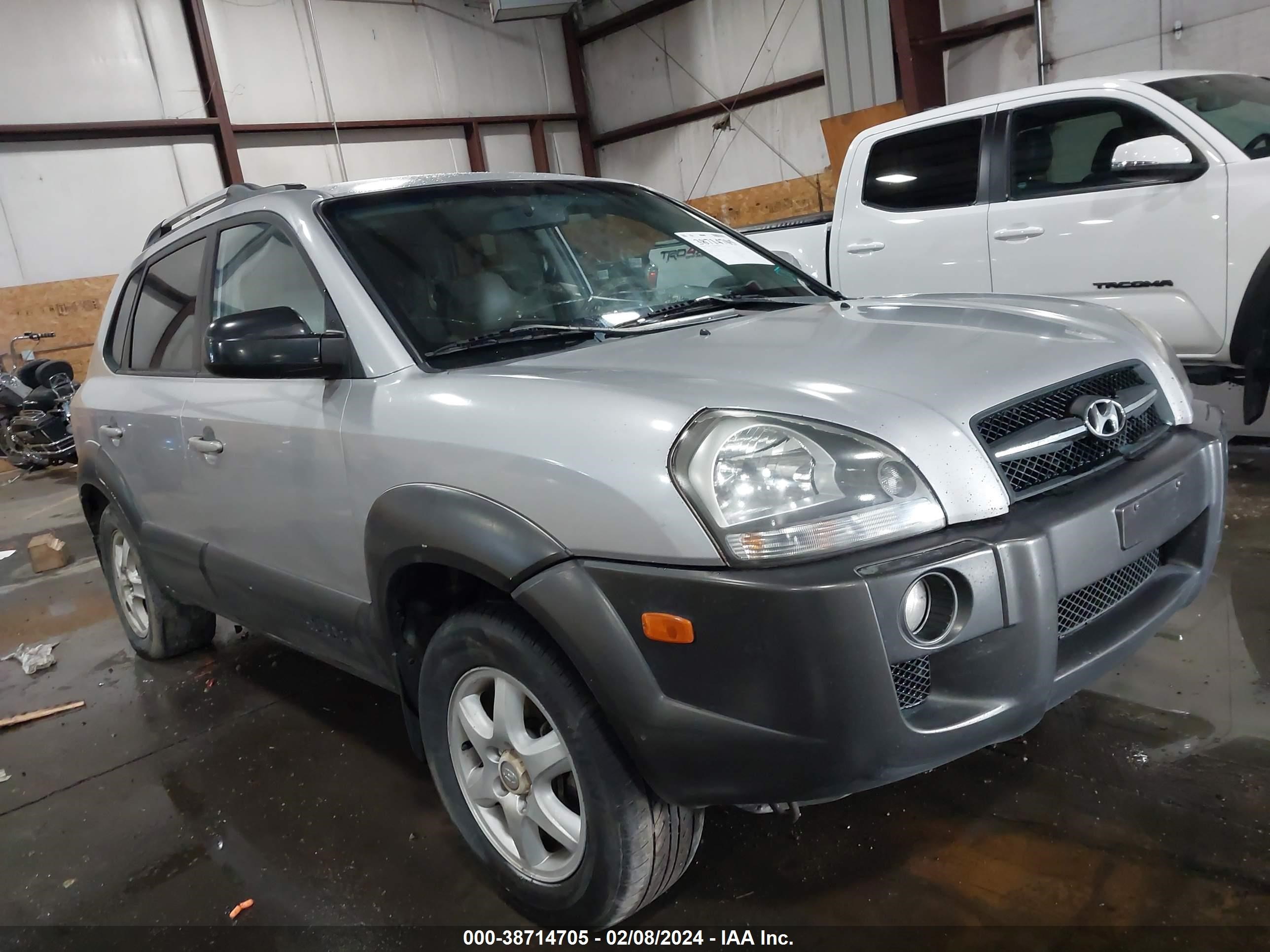 HYUNDAI TUCSON 2005 kmhjn72d65u048175