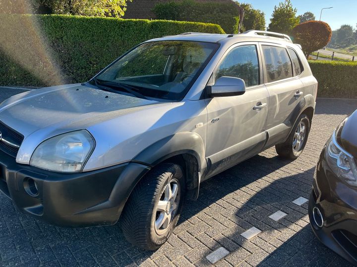 HYUNDAI TUCSON 2005 kmhjn81bp5u131598