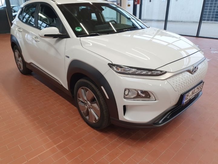 HYUNDAI KONA 2021 kmhk281hflu111572