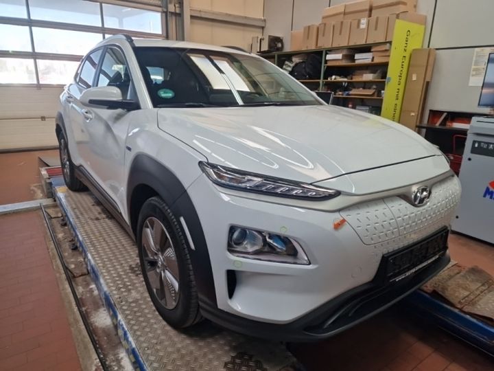 HYUNDAI KONA 2021 kmhk281hflu119934