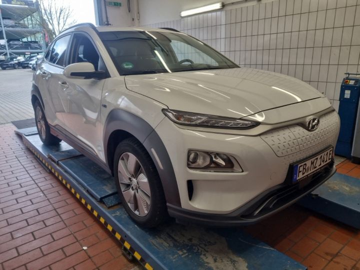 HYUNDAI KONA 2021 kmhk281hflu120880