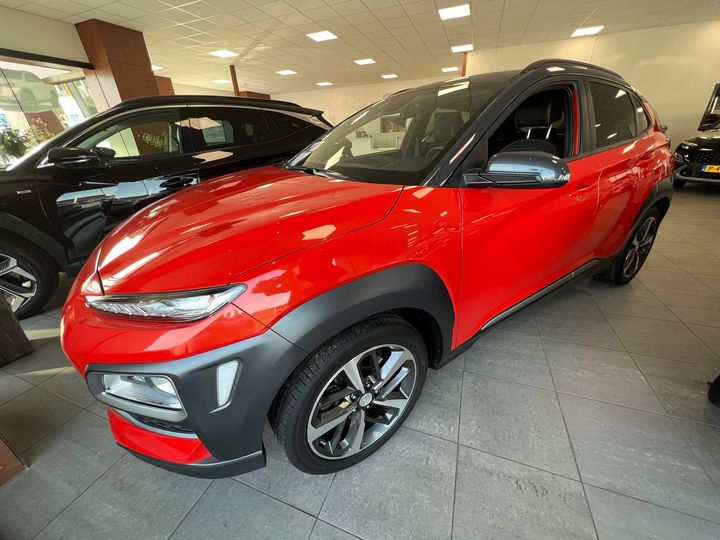 HYUNDAI KONA 2018 kmhk5815hju052173