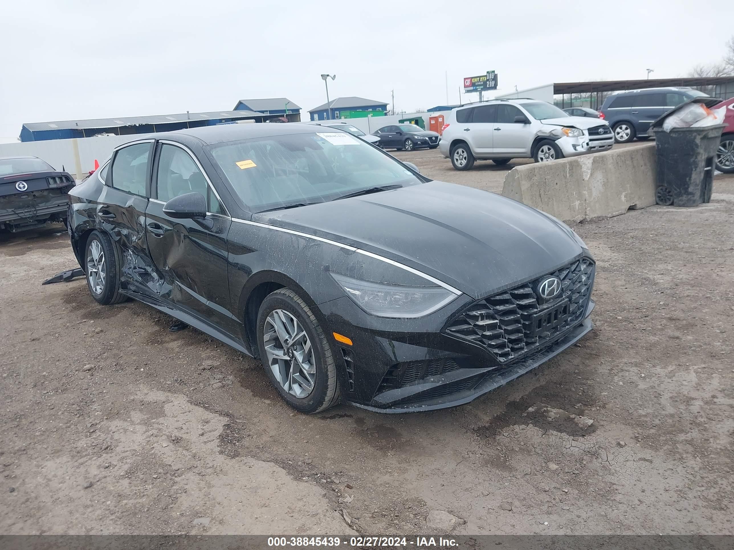 HYUNDAI SONATA 2023 kmhl64ja2pa318891