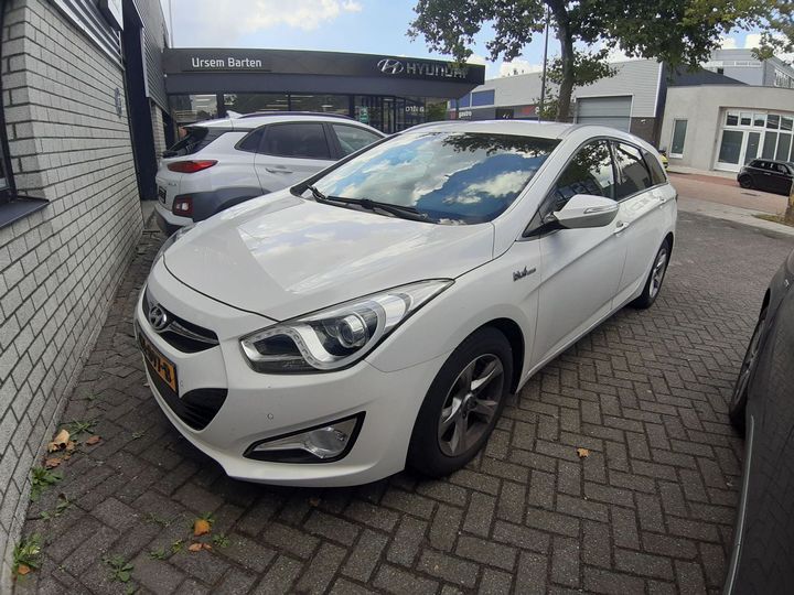 HYUNDAI I40 WAGON 2015 kmhlc81aafu100749