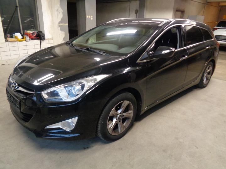 HYUNDAI I40 TOURER 2011 kmhlc81dacu004742