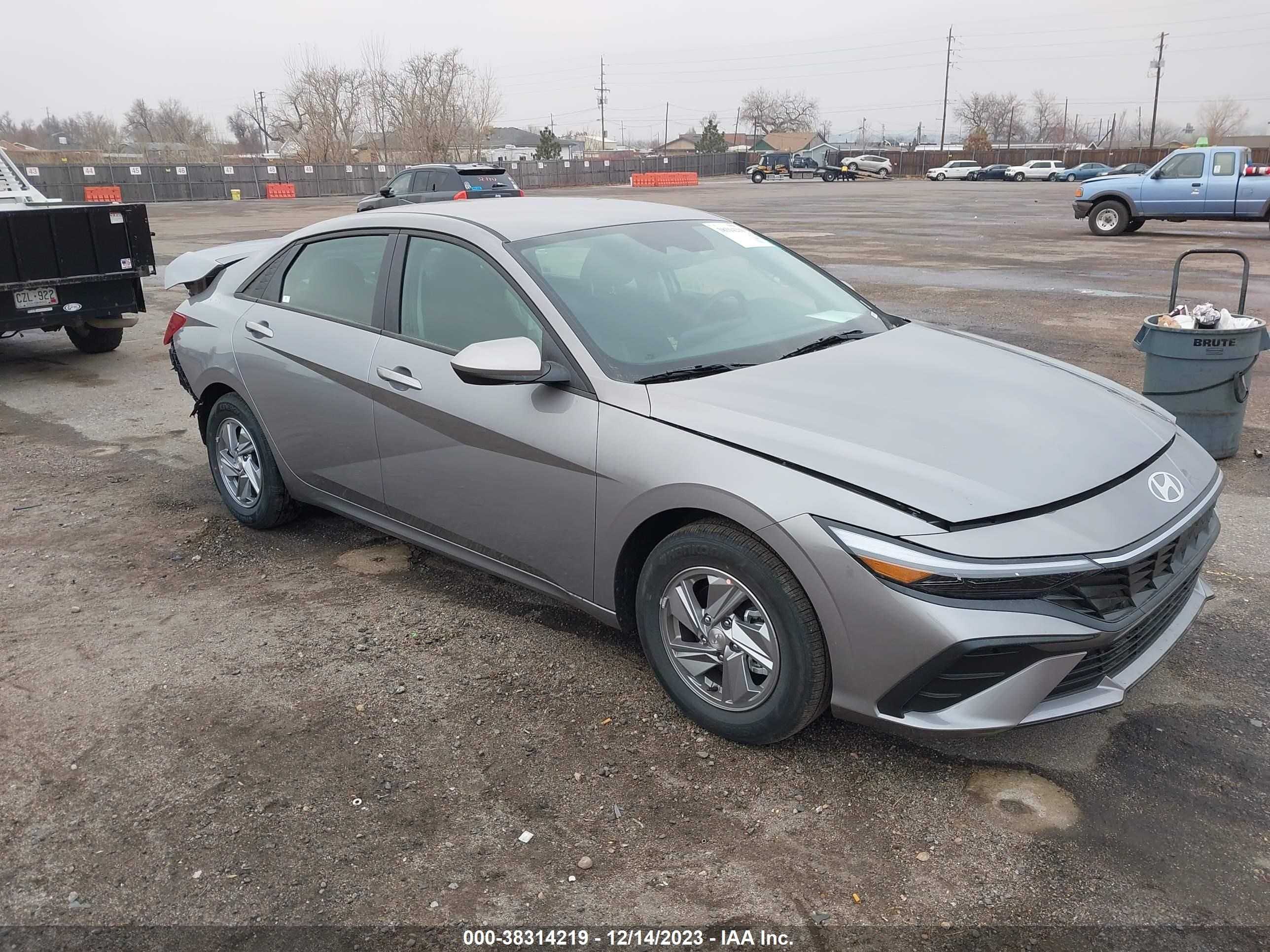 HYUNDAI ELANTRA 2024 kmhll4dg5ru658711