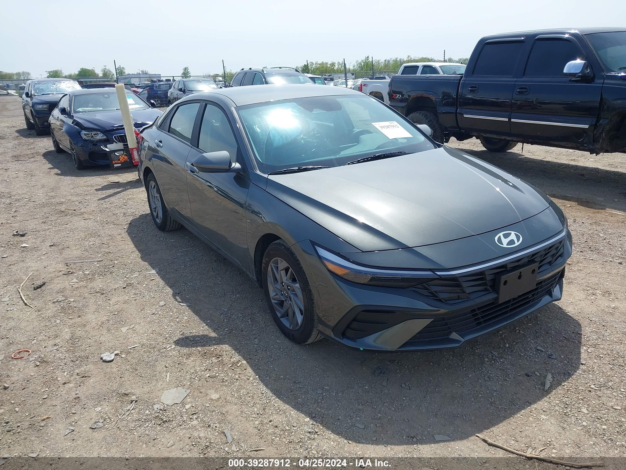 HYUNDAI ELANTRA 2024 kmhlm4dgxru638094