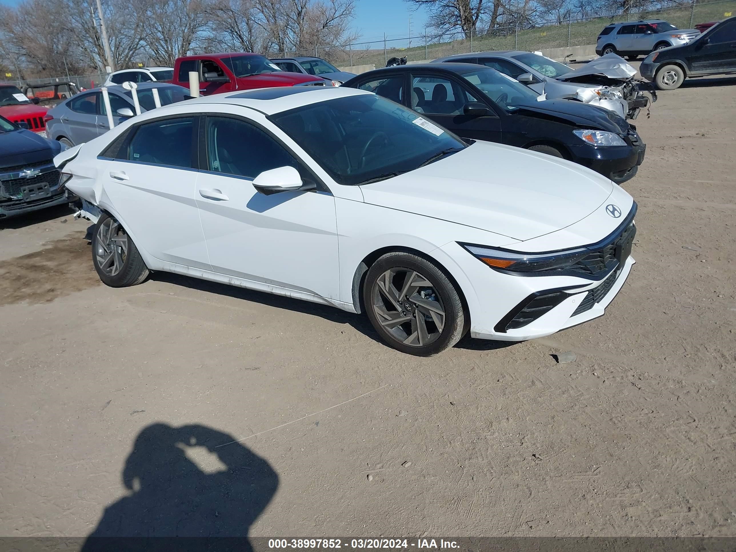 HYUNDAI ELANTRA 2024 kmhlp4dg6ru646846