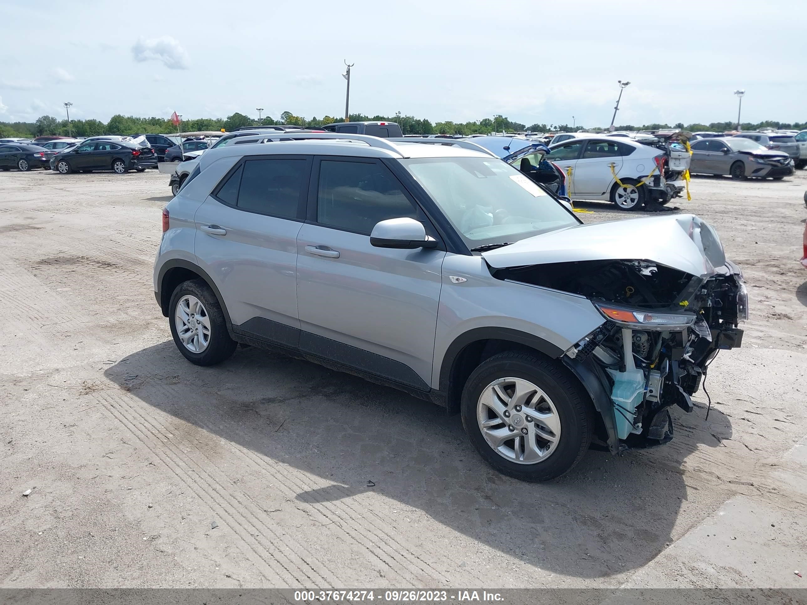 HYUNDAI VENUE 2020 kmhrc8a32lu018031