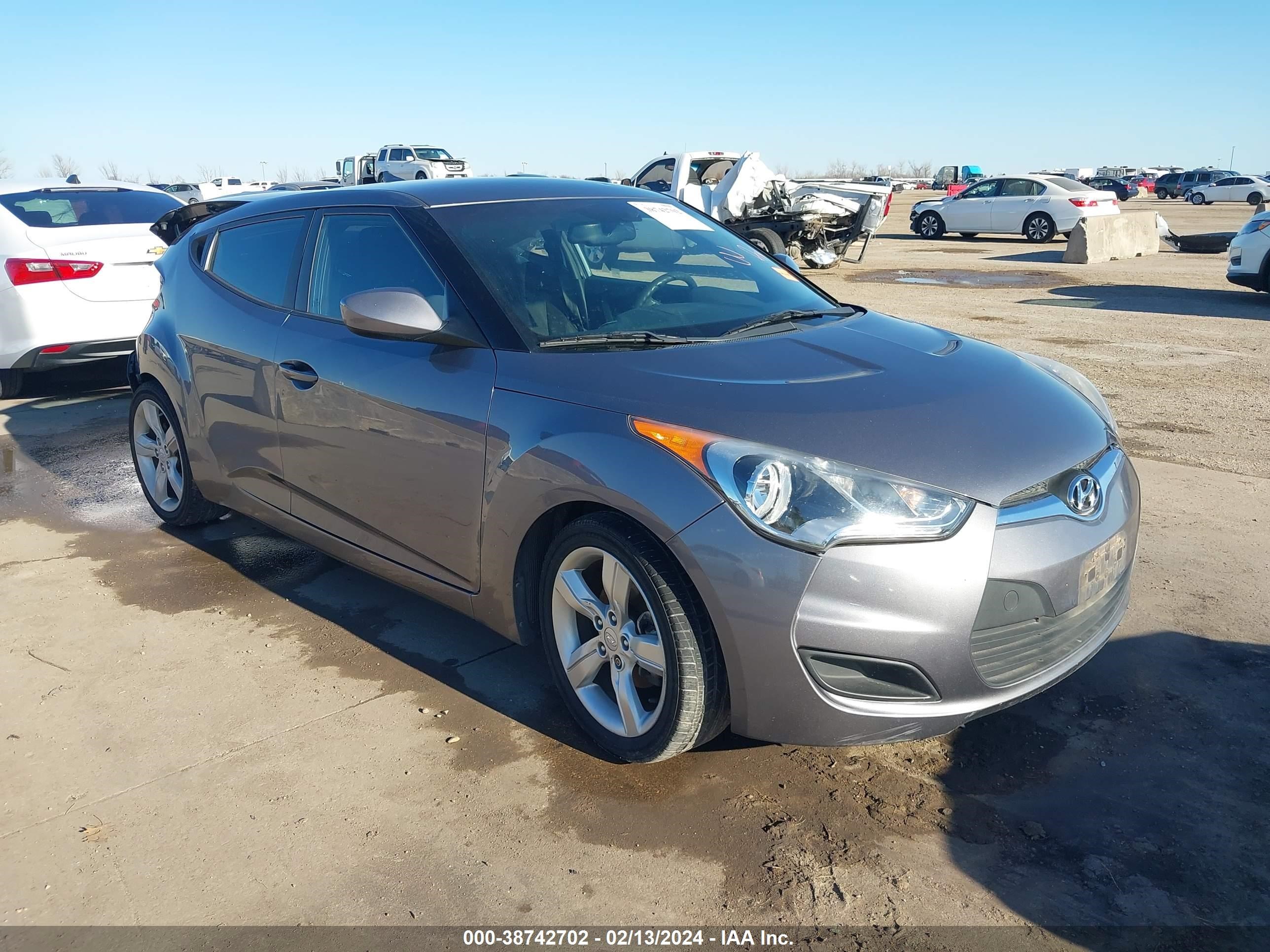 HYUNDAI VELOSTER 2013 kmhtc6ad1du139394