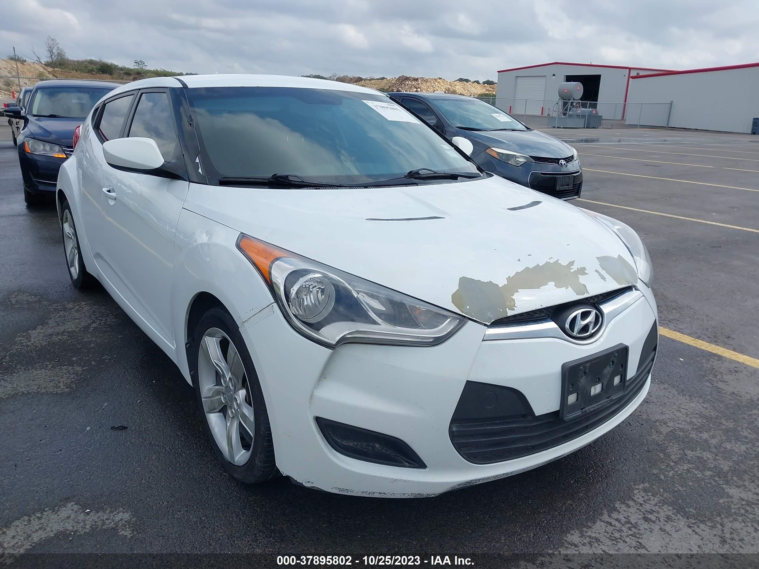 HYUNDAI VELOSTER 2015 kmhtc6ad1fu234511