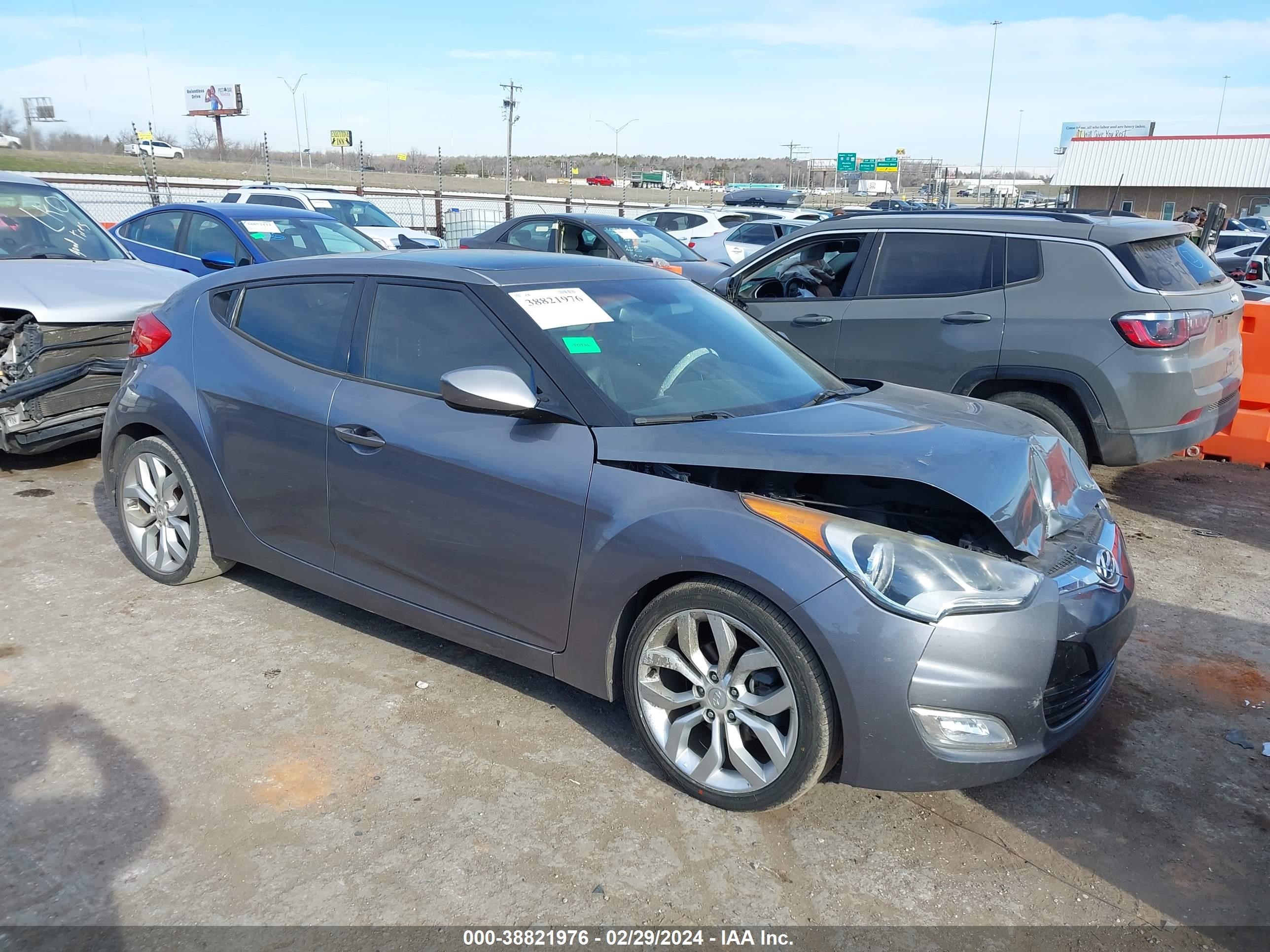 HYUNDAI VELOSTER 2013 kmhtc6ad2du145494