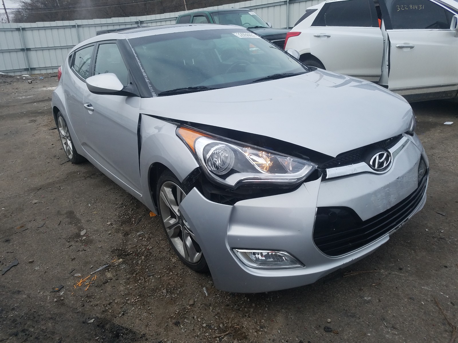 HYUNDAI VELOSTER 2017 kmhtc6ad3hu317439