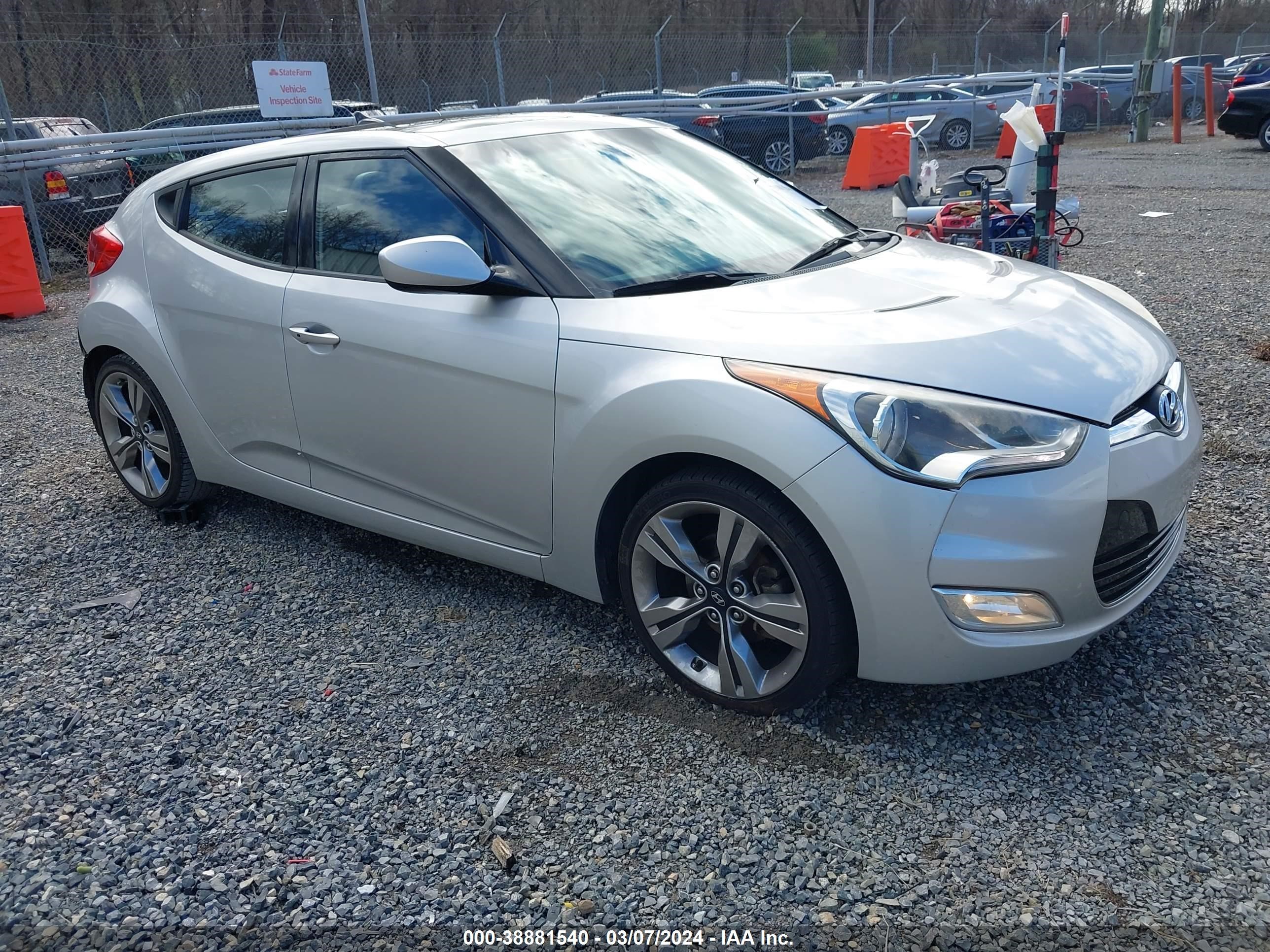 HYUNDAI VELOSTER 2013 kmhtc6ad7du092680