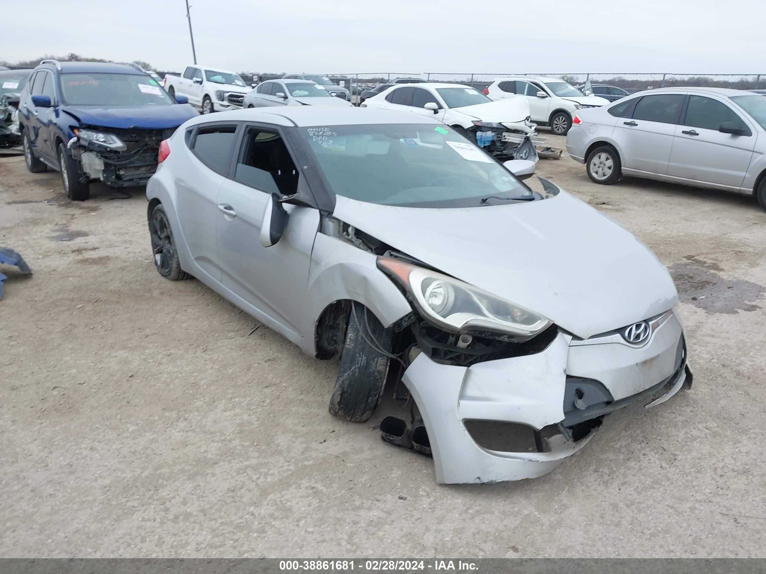 HYUNDAI VELOSTER 2016 kmhtc6ad8gu283285