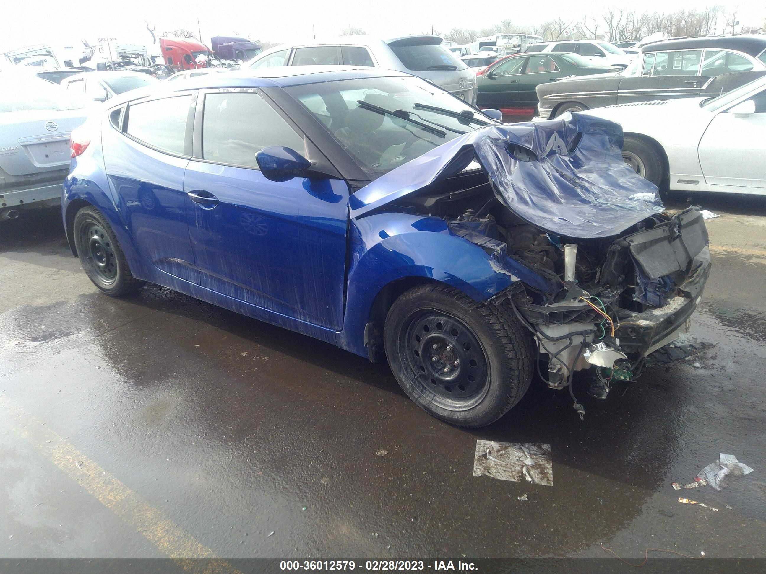 HYUNDAI VELOSTER 2013 kmhtc6ad9du143967