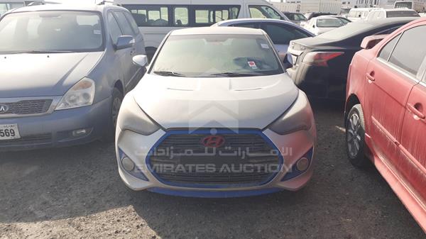 HYUNDAI VELOSTER 2013 kmhtc6ae0du137225