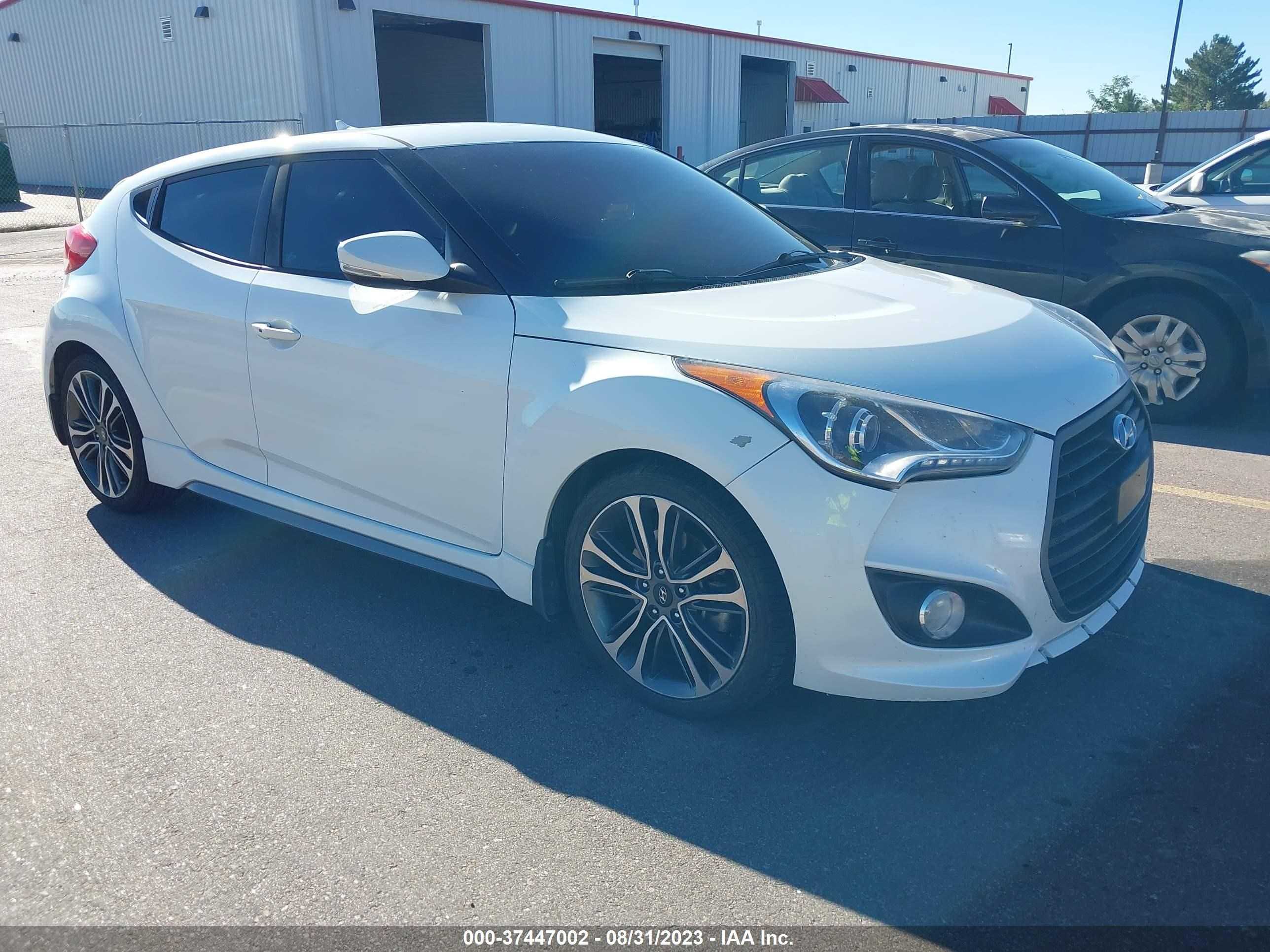 HYUNDAI VELOSTER 2016 kmhtc6ae1gu296470