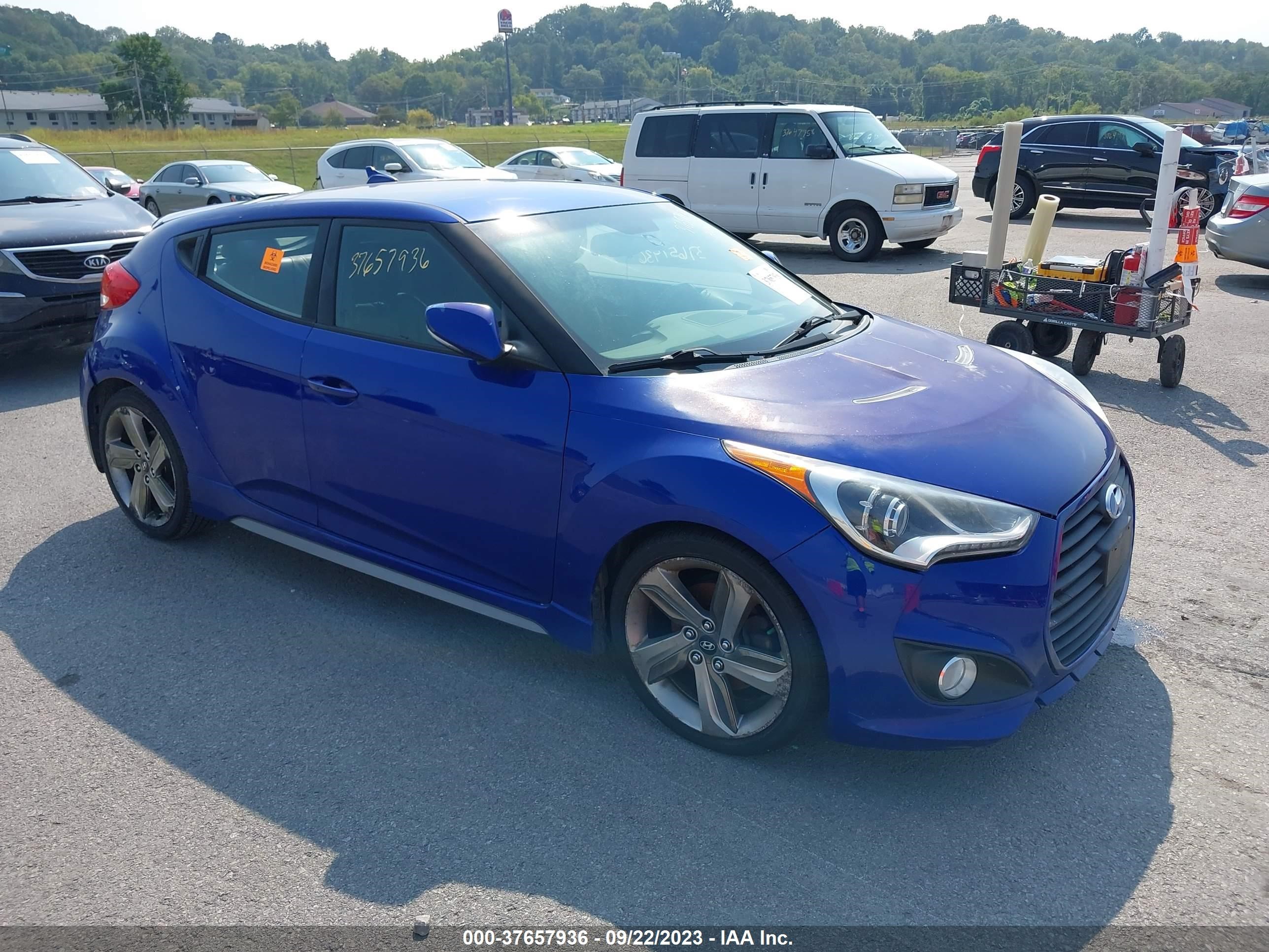 HYUNDAI VELOSTER 2013 kmhtc6ae2du172428