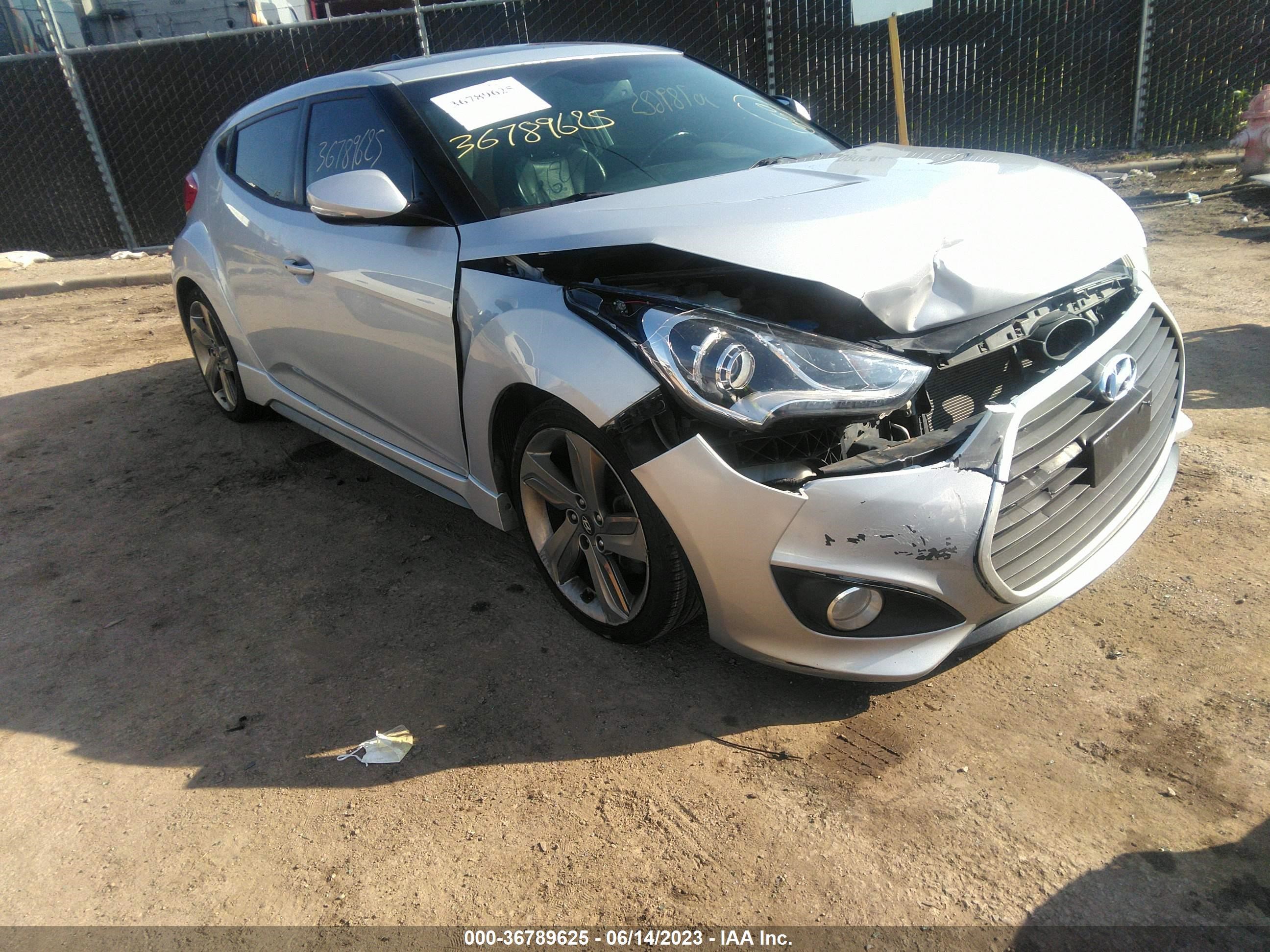 HYUNDAI VELOSTER 2013 kmhtc6ae3du150907