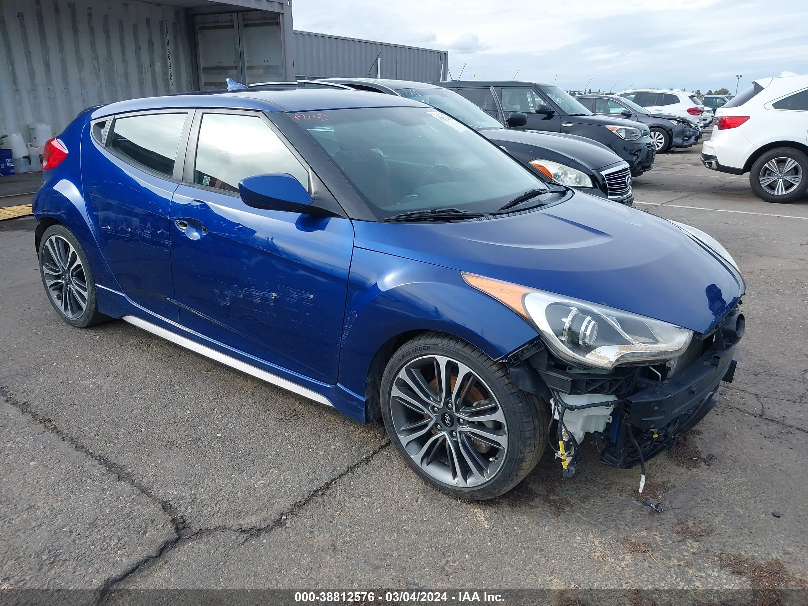 HYUNDAI VELOSTER 2016 kmhtc6ae6gu255641