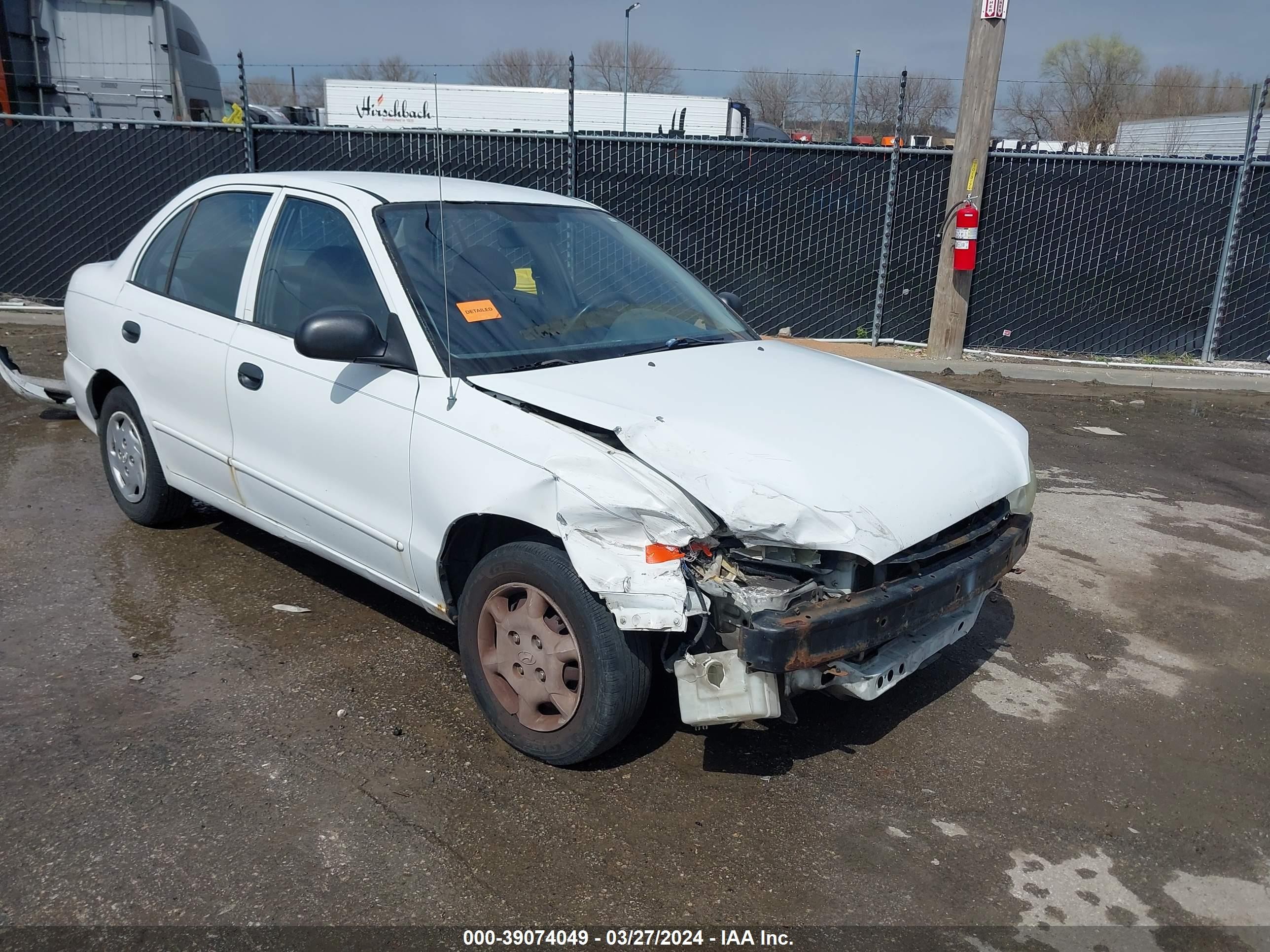 HYUNDAI ACCENT 1998 kmhvf24n2wu437436