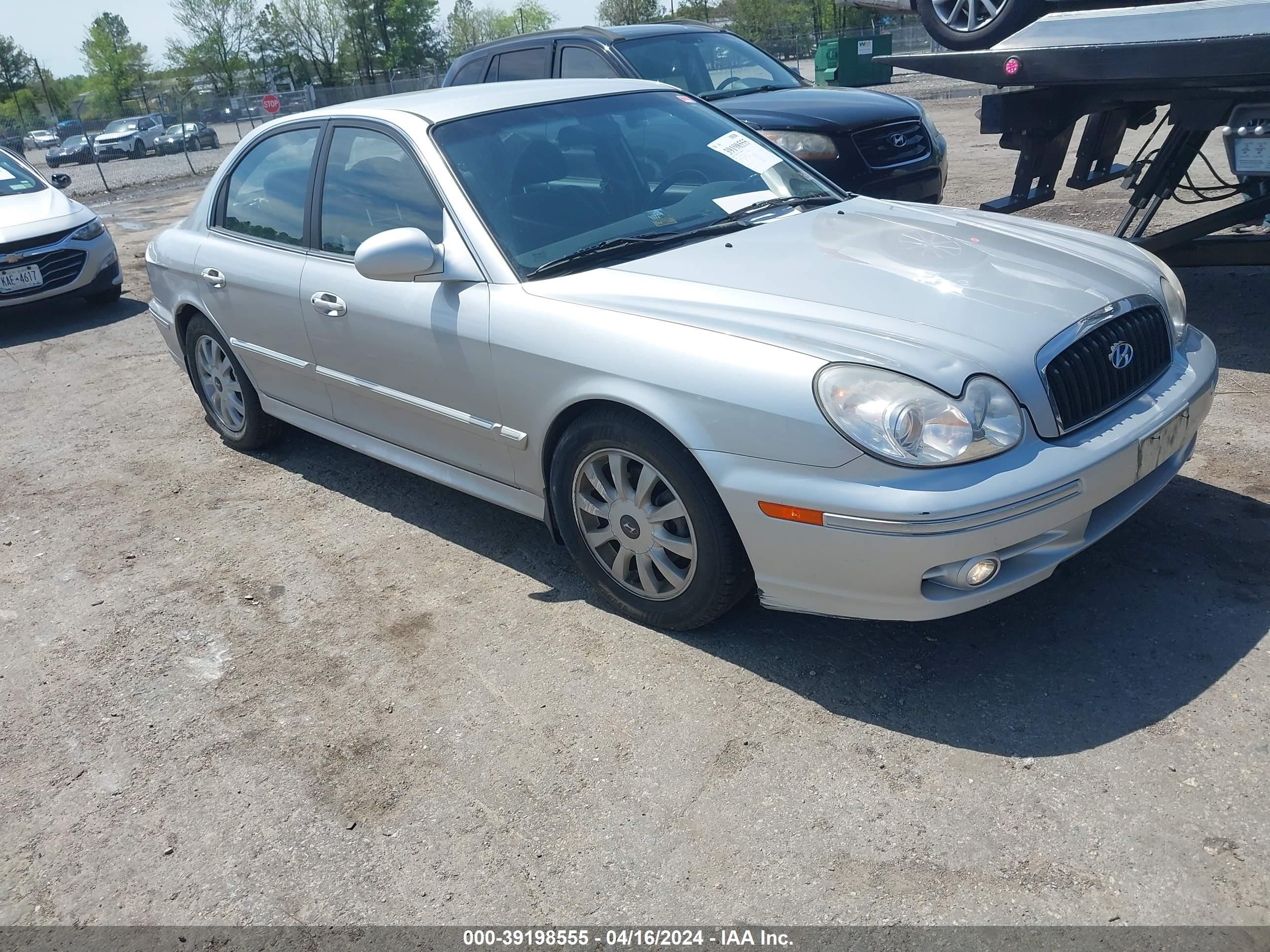 HYUNDAI SONATA 2005 kmhwf35h75a105656